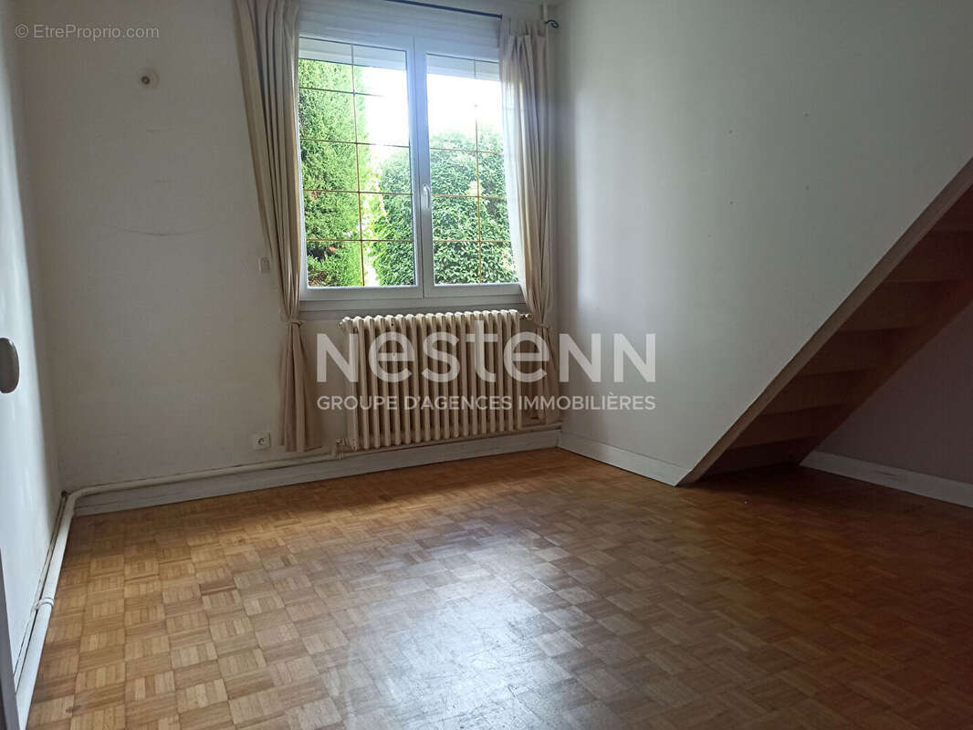 Maison à LA CHAUSSEE-SAINT-VICTOR