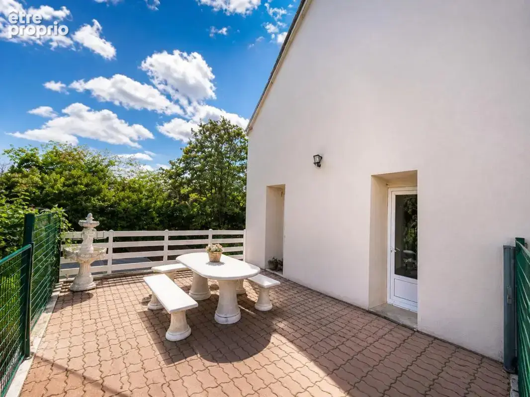 Maison de 9 pièces de 205 m² à Sablons sur Huisne - photo 7