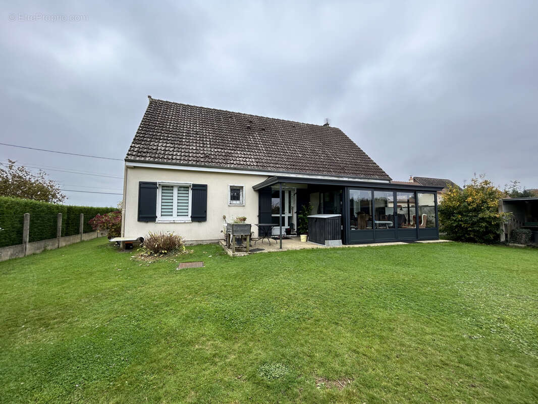 Maison à POIX-DE-PICARDIE