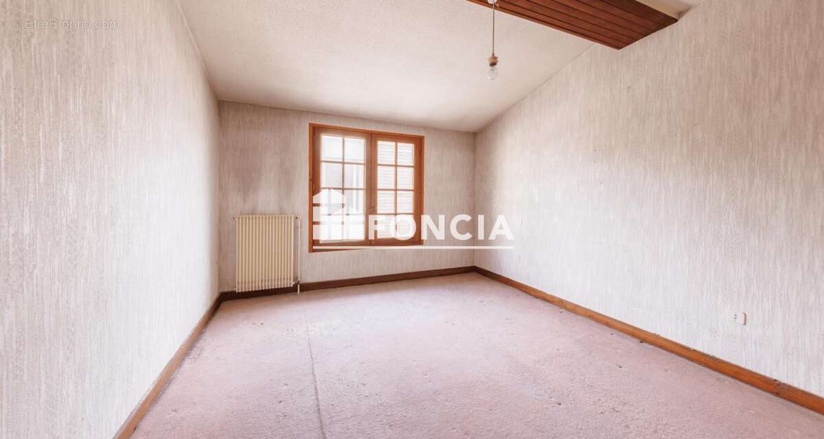 Maison indépendante 5 pièces 207 m² avec dépendances, cour et cave vigneronne - photo 9