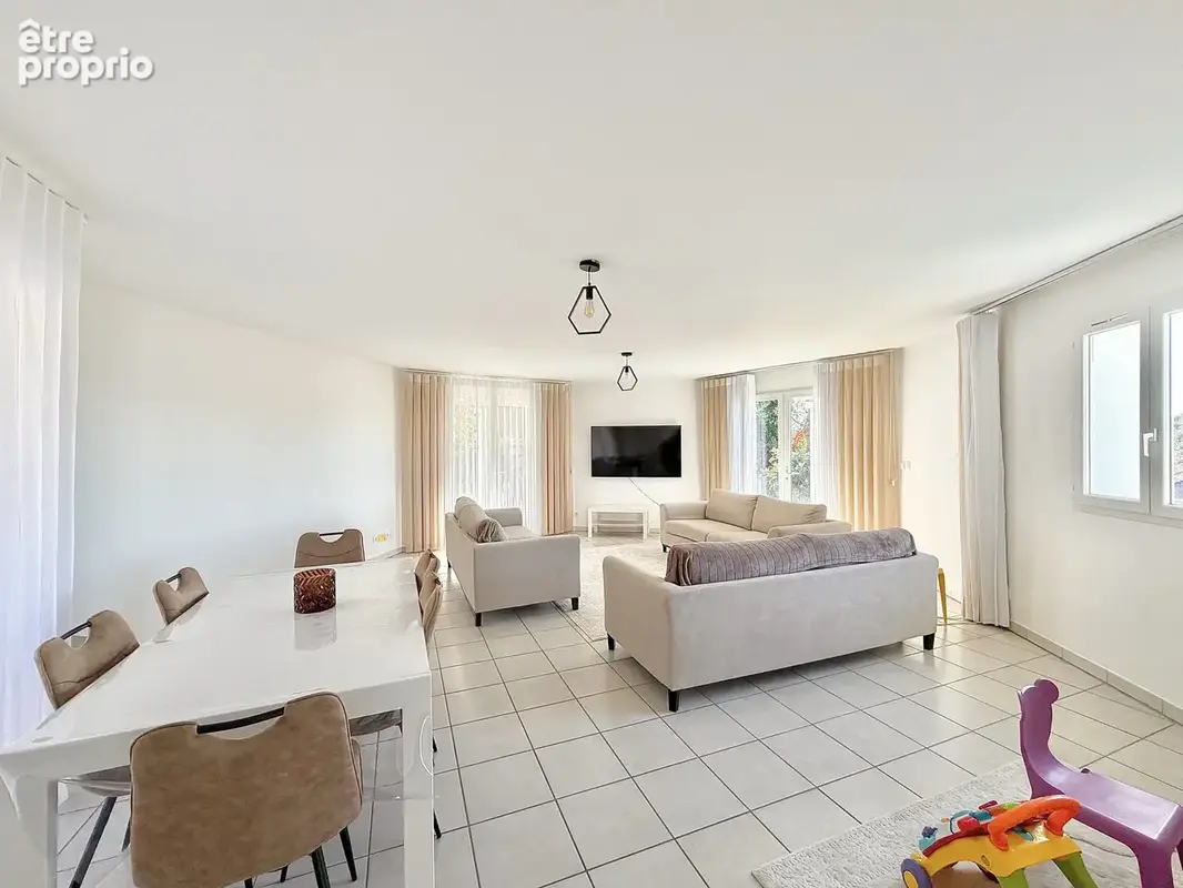 Maison 5 pièces 140 m² à vendre à Bourgoin-Jallieu (38300) - photo 4