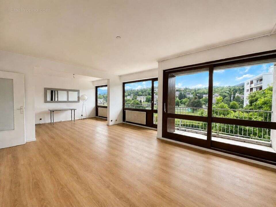 Appartement à JACOB-BELLECOMBETTE