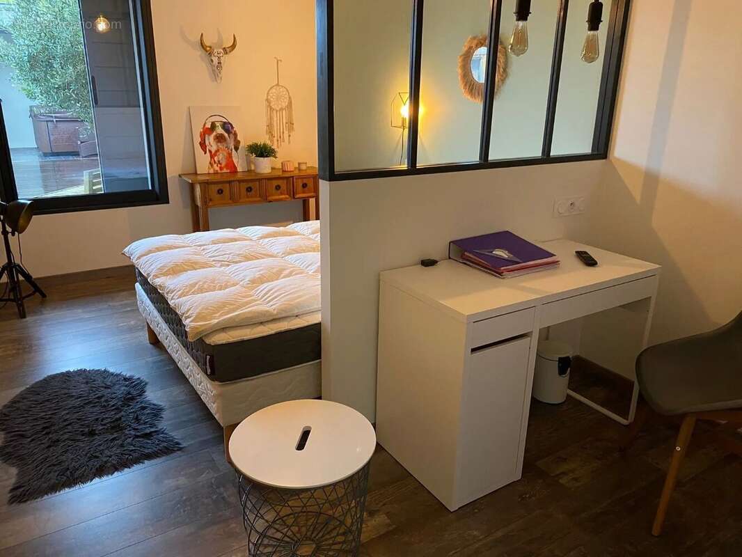 Maison à SAUGNAC-ET-CAMBRAN