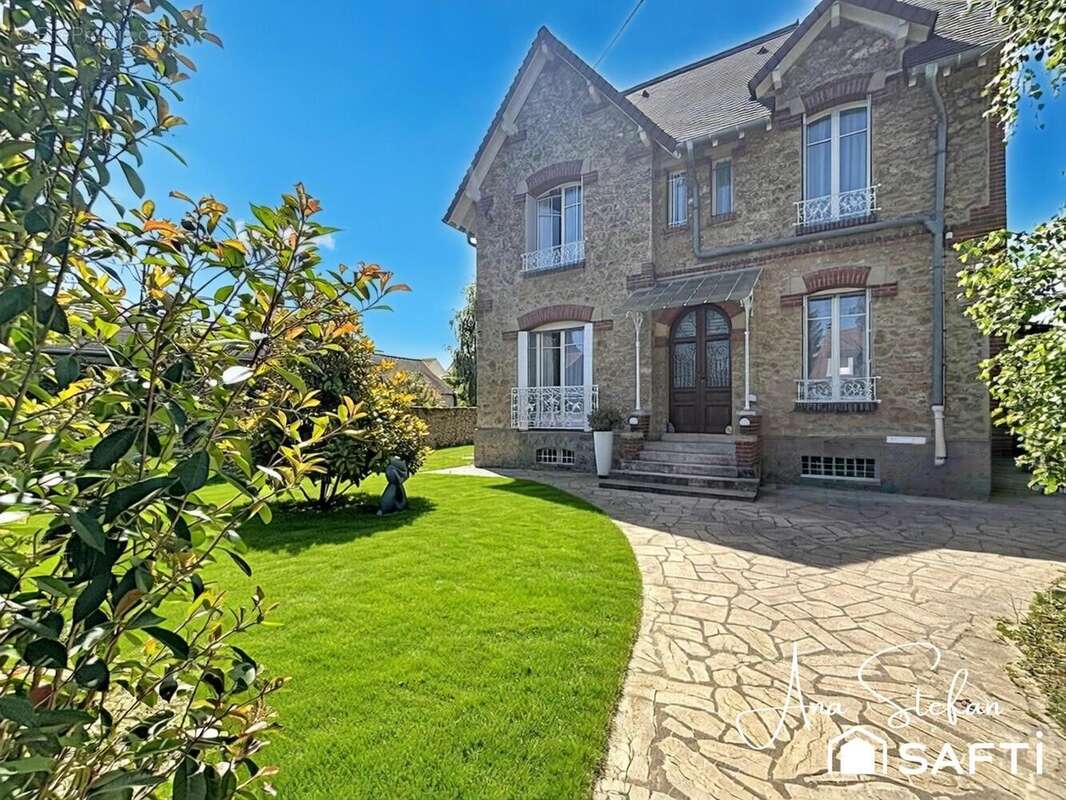 Photo 2 - Maison à RAMBOUILLET