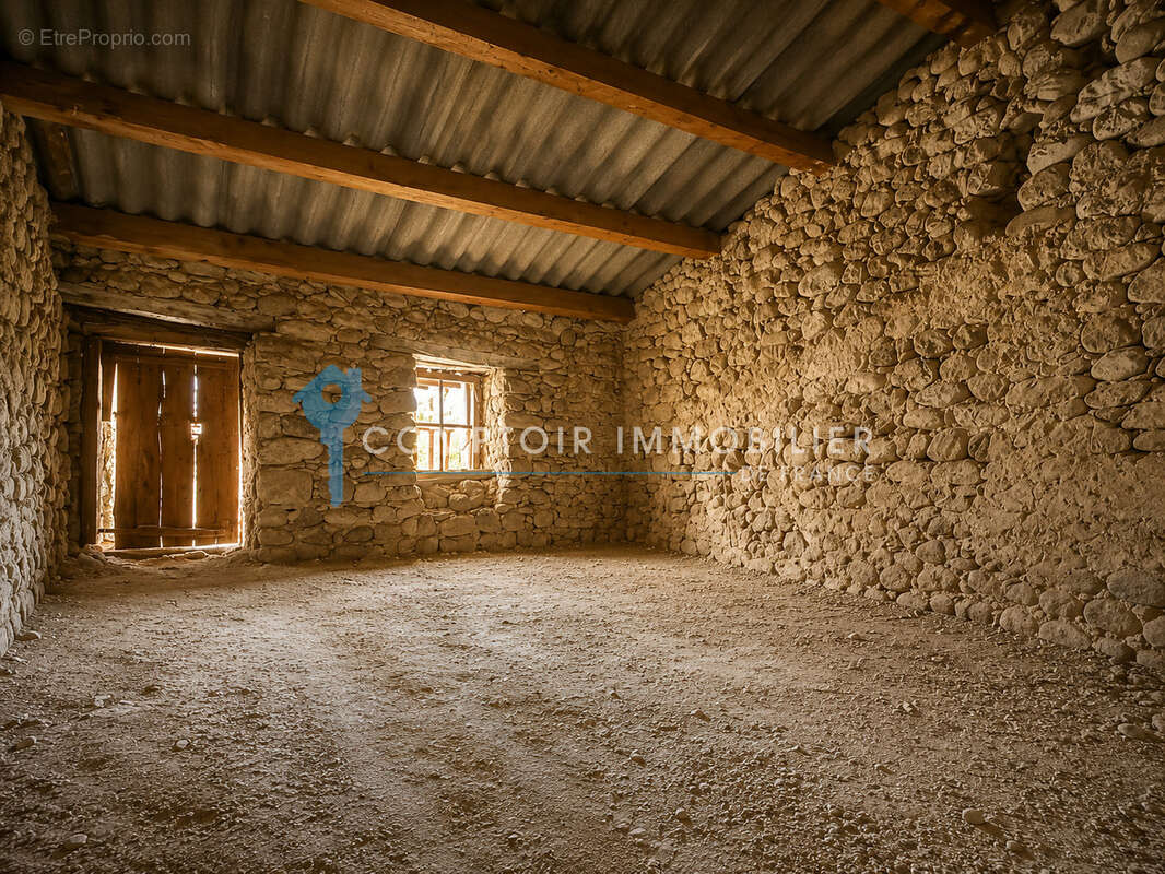 Maison de village de caractère à Labeaume   103 m2 habitables et près de 400 m2 de surfaces utiles à valoriser - photo 18