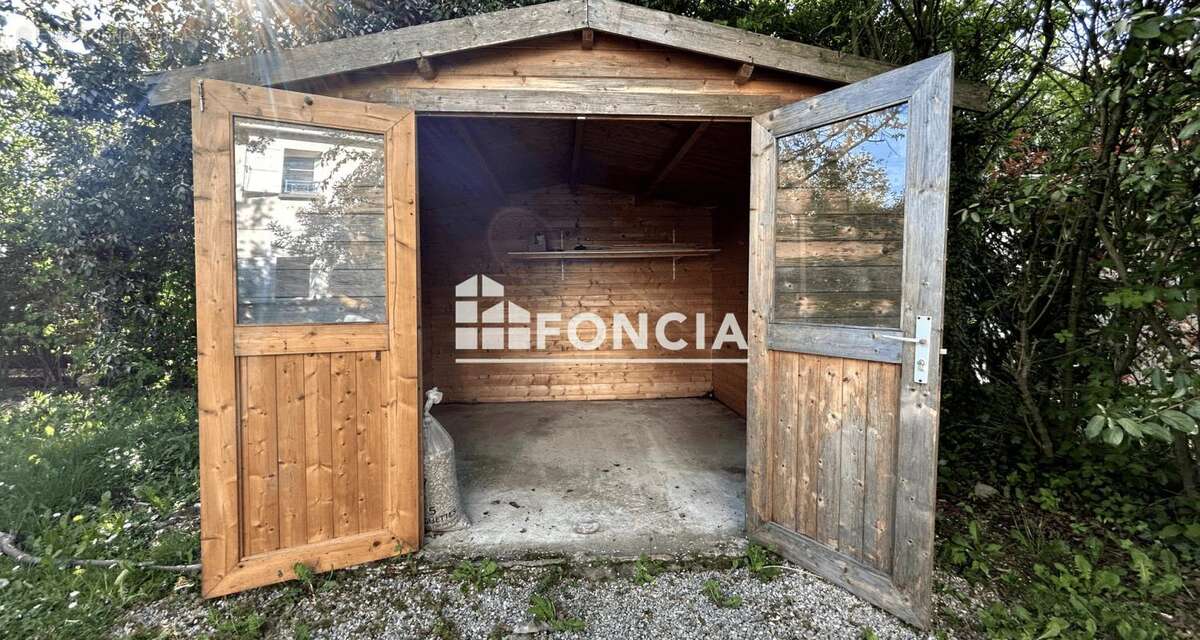 Maison à SAINT-PIERRE-DU-PERRAY