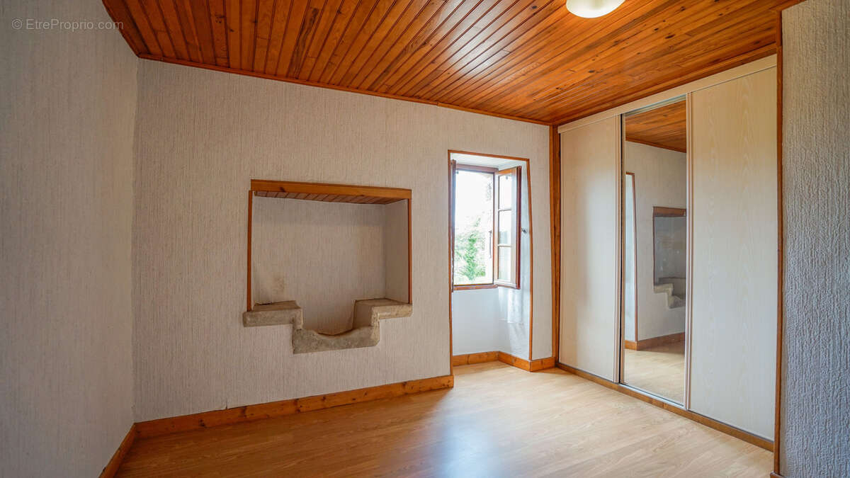 Maison à BAGAT-EN-QUERCY