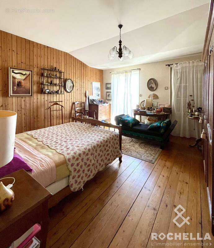 Maison à TONNAY-CHARENTE