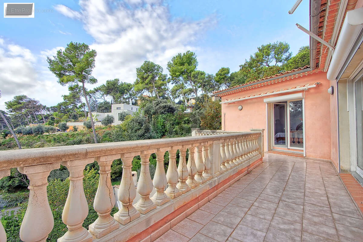 Maison à HYERES