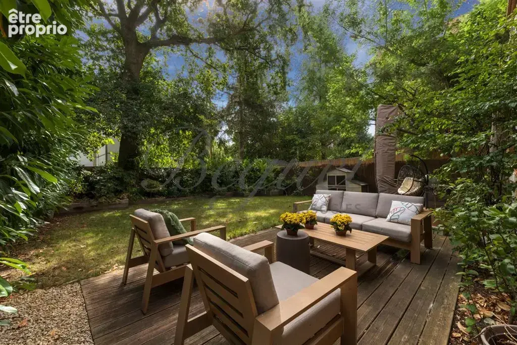 Vaucresson (92420) – Maison de charme de 210 m², 5 chambres, jardin paysager et terrasse – Terrain 396 m² - près de Paris, Hauts - photo 2