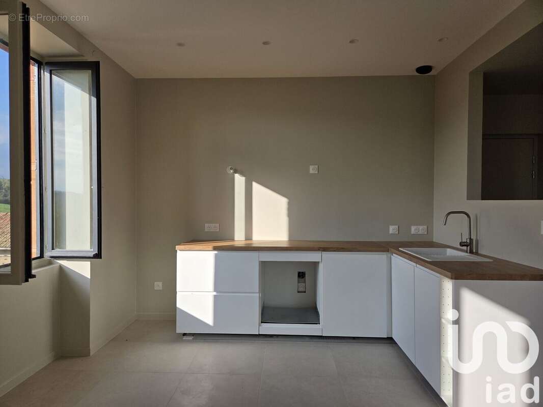 Photo 3 - Appartement à ALIX