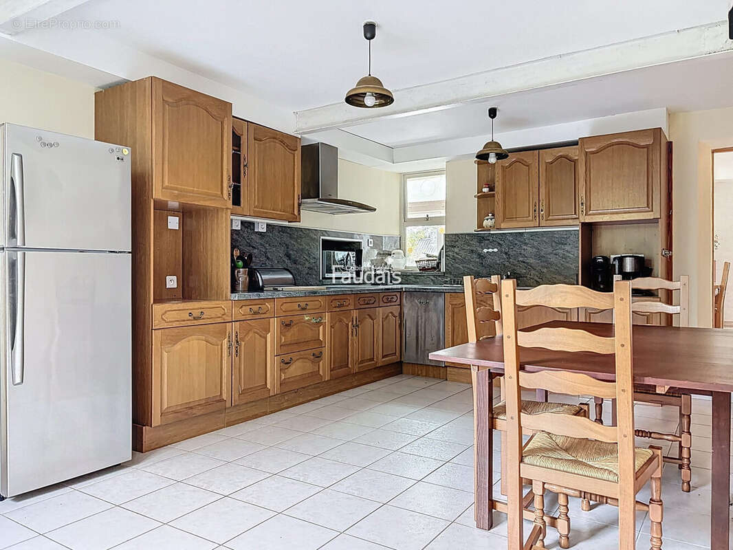 Maison 145 m² à Portbail  - photo 6