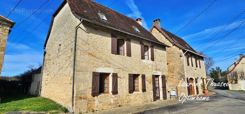 Maison à SAINT-RABIER