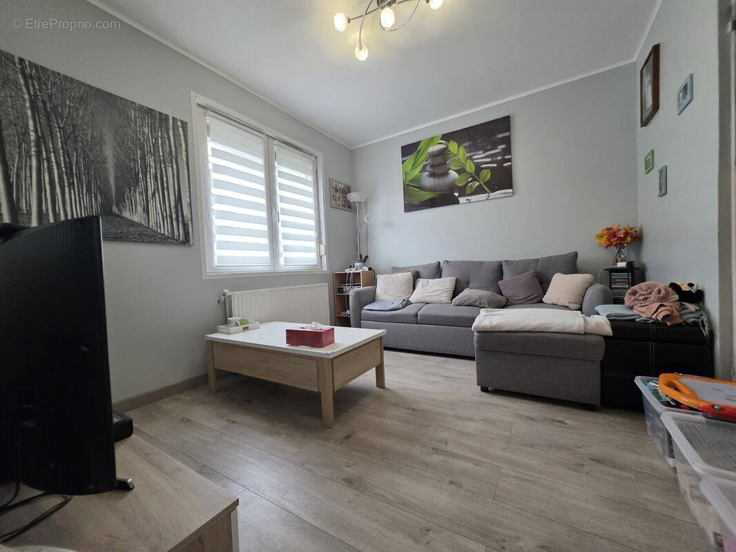 Maison à COURRIERES