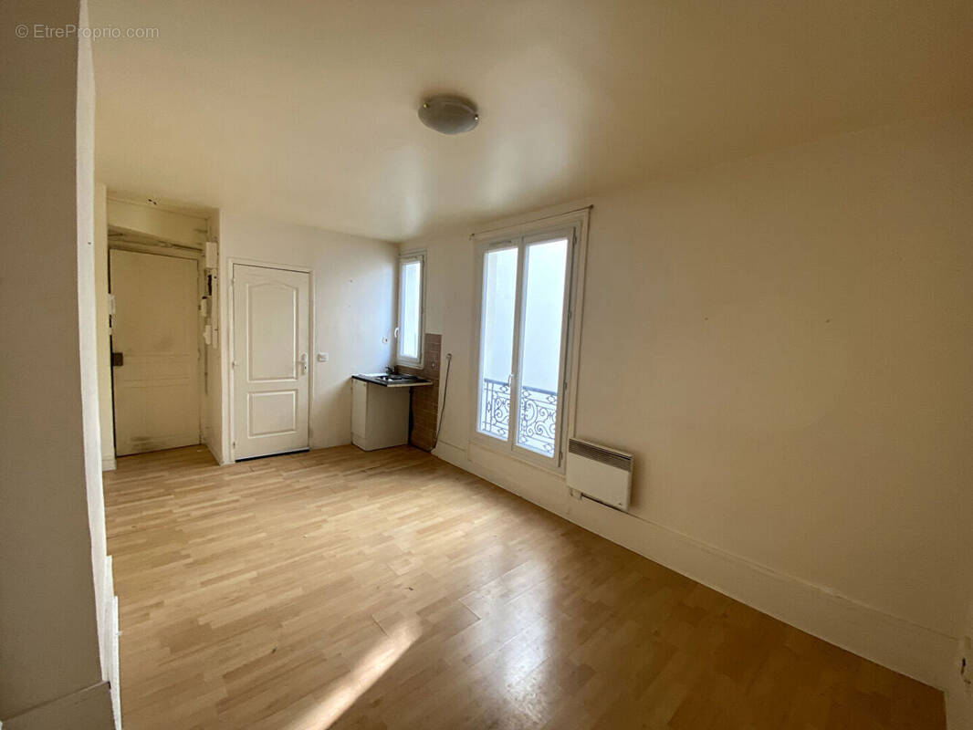 Appartement à PARIS-10E