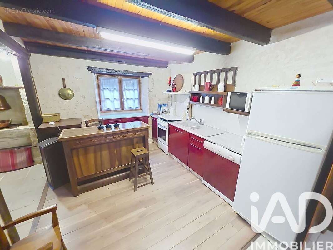 Maison 130 m² à Varaignes  - photo 5