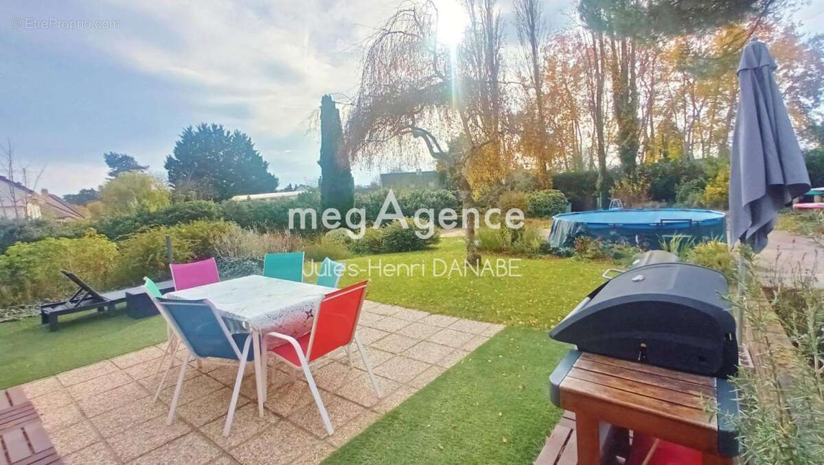 Maison à FERRIERES-EN-GATINAIS