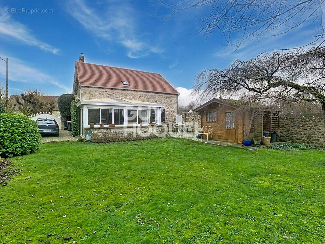 Maison à LA VILLENEUVE-SOUS-THURY