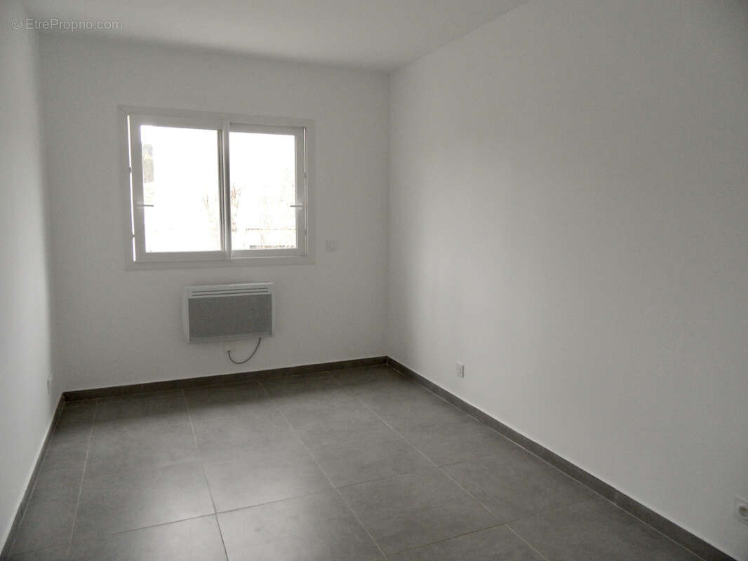 Appartement à PEYPIN