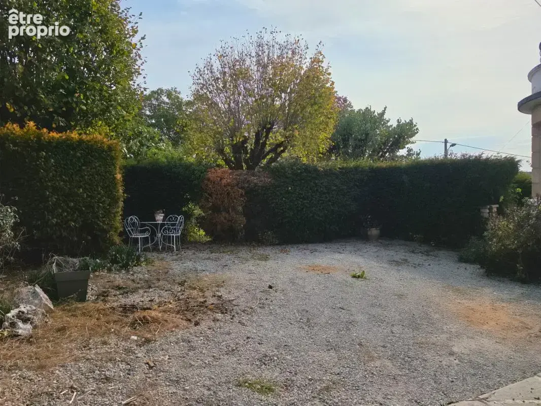 Maison de 193 m² à Thenon - photo 2