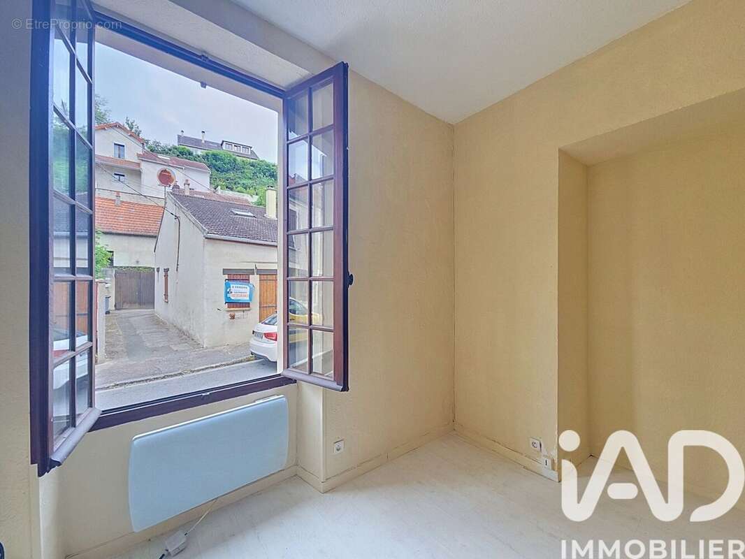 Photo 2 - Appartement à FOLLAINVILLE-DENNEMONT