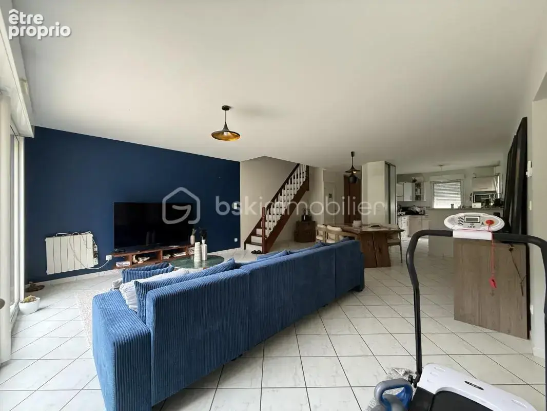 Maison familiale de 140 m² – 4 chambres – Garage - parking - jardin - photo 6