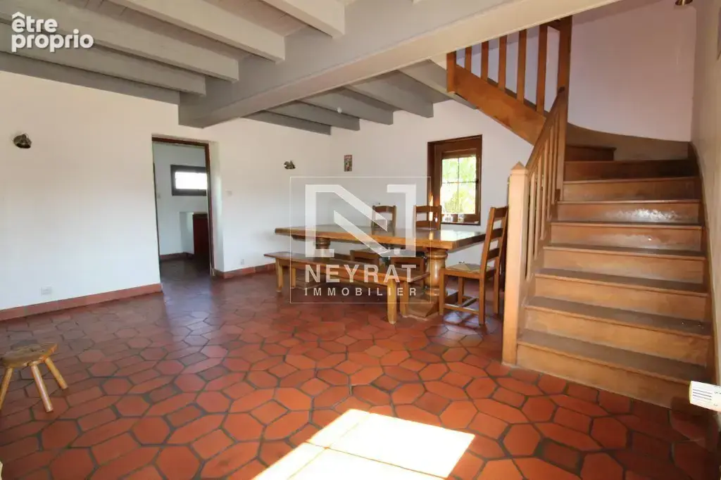 Maison 4 chambres et parcelle de 3900 m², une cour - photo 7