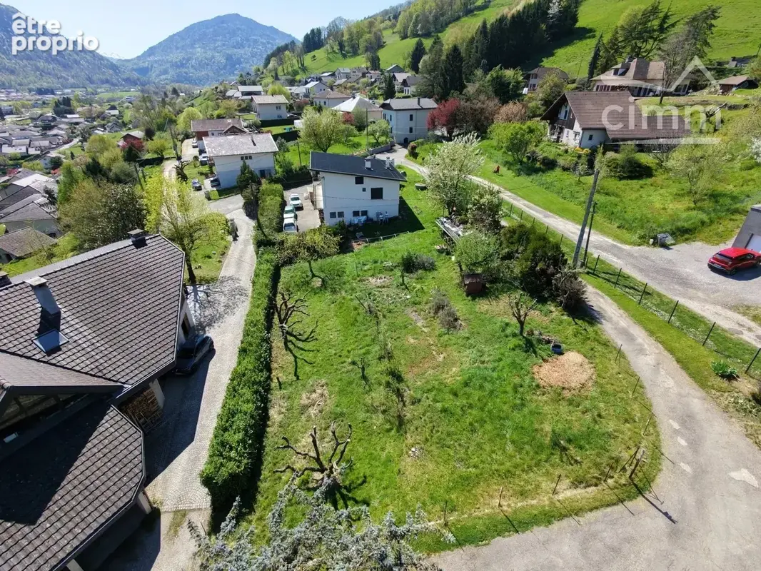 A vendre terrain 694 m2 la rochette 73110 - photo 3