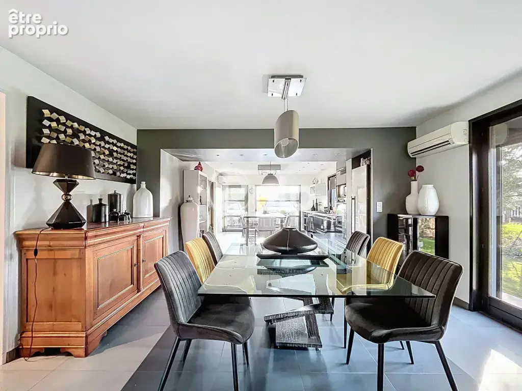 Maison familiale individuelle, lumineuse et contemporaine avec grand jardin - photo 5