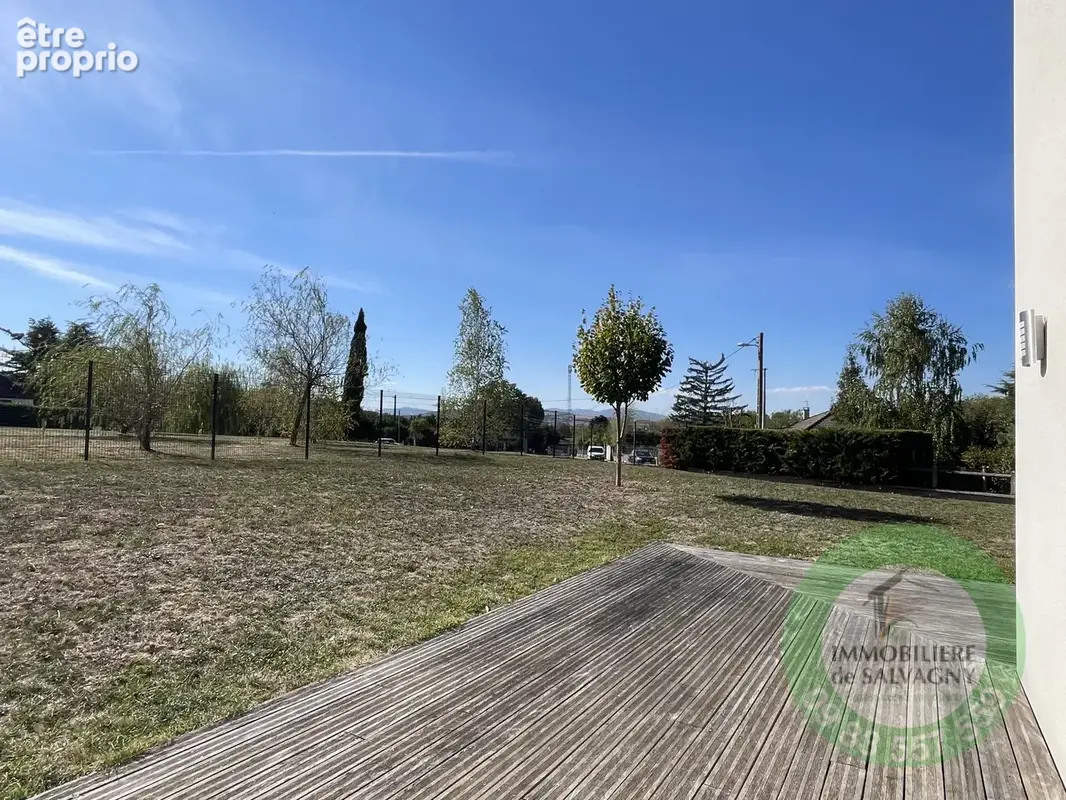 A vendre maison récente avec terrain de 866 m2 à La Tour de Salvagny - photo 10