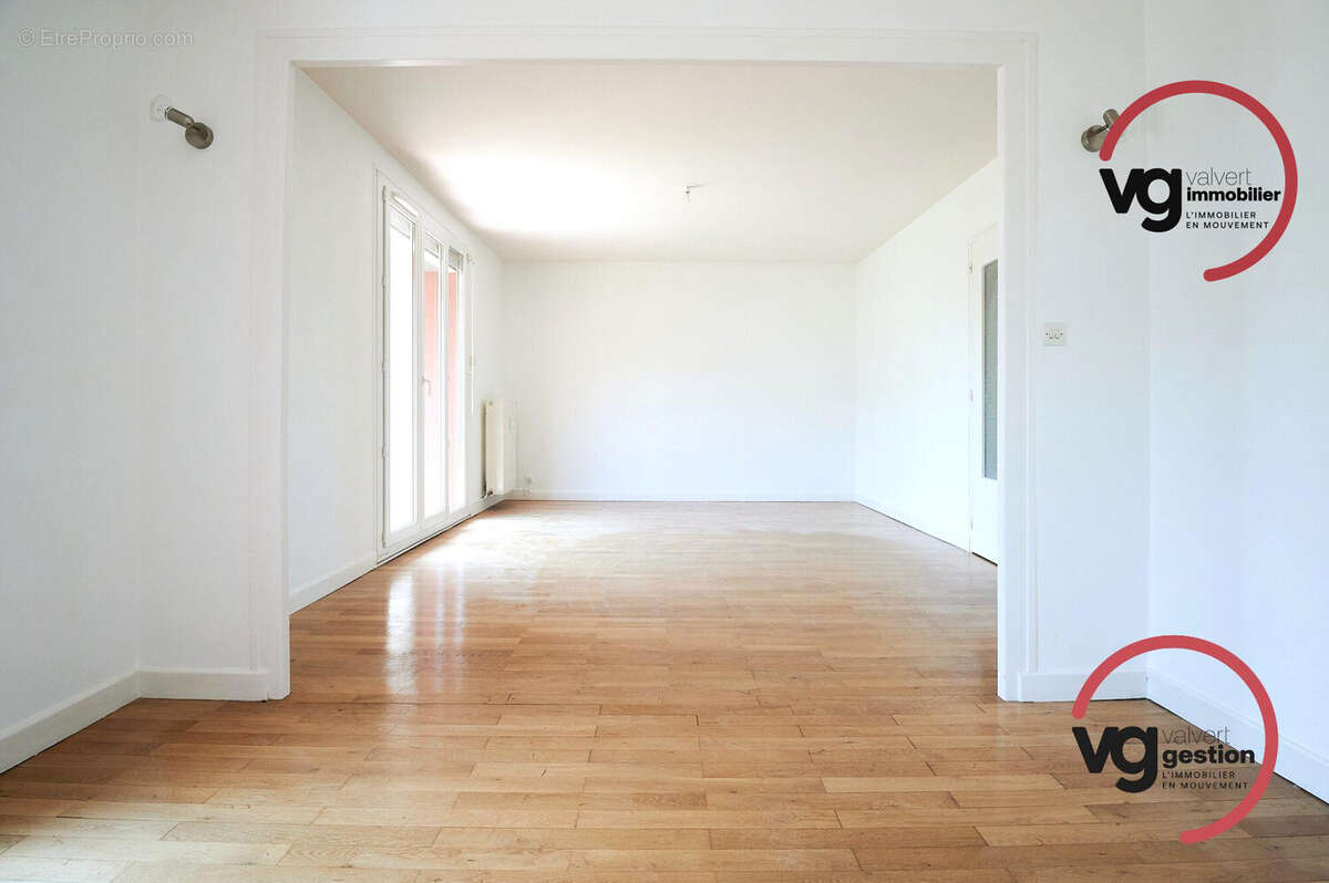 Appartement à TASSIN-LA-DEMI-LUNE