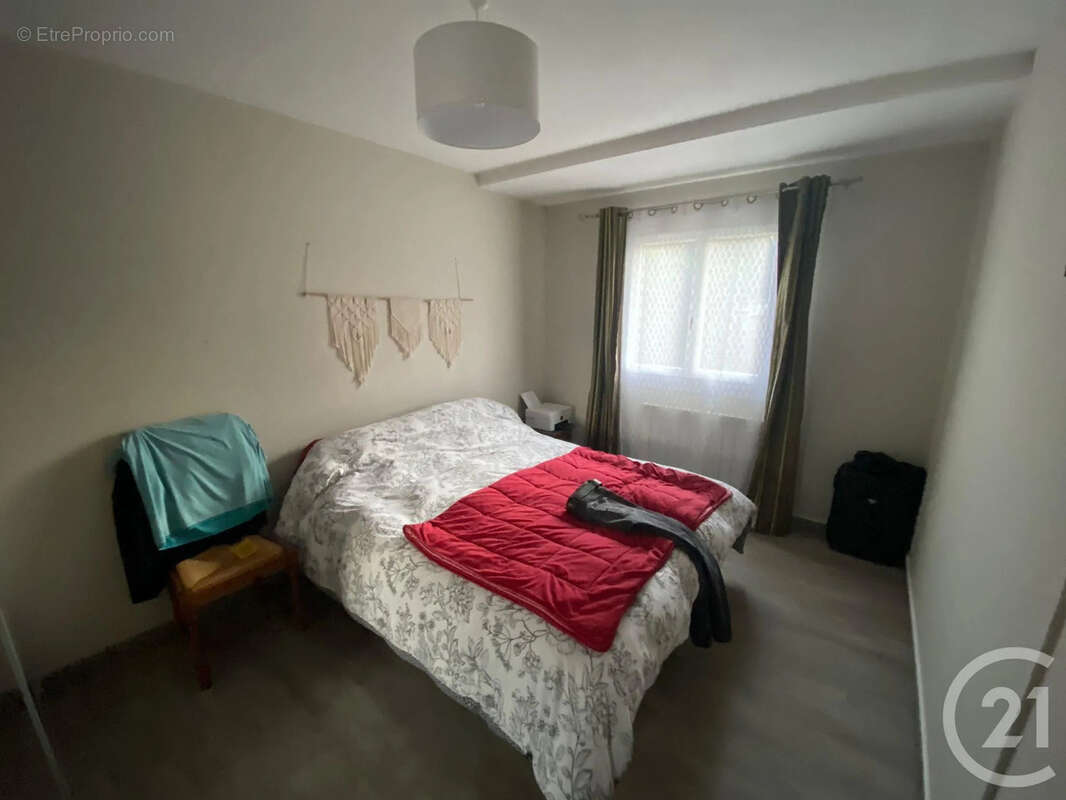 Maison à LE PLESSIS-BELLEVILLE