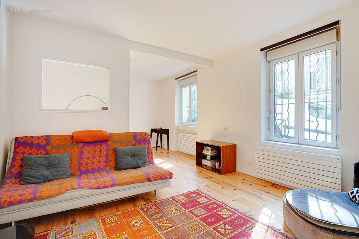 Appartement à PARIS-18E