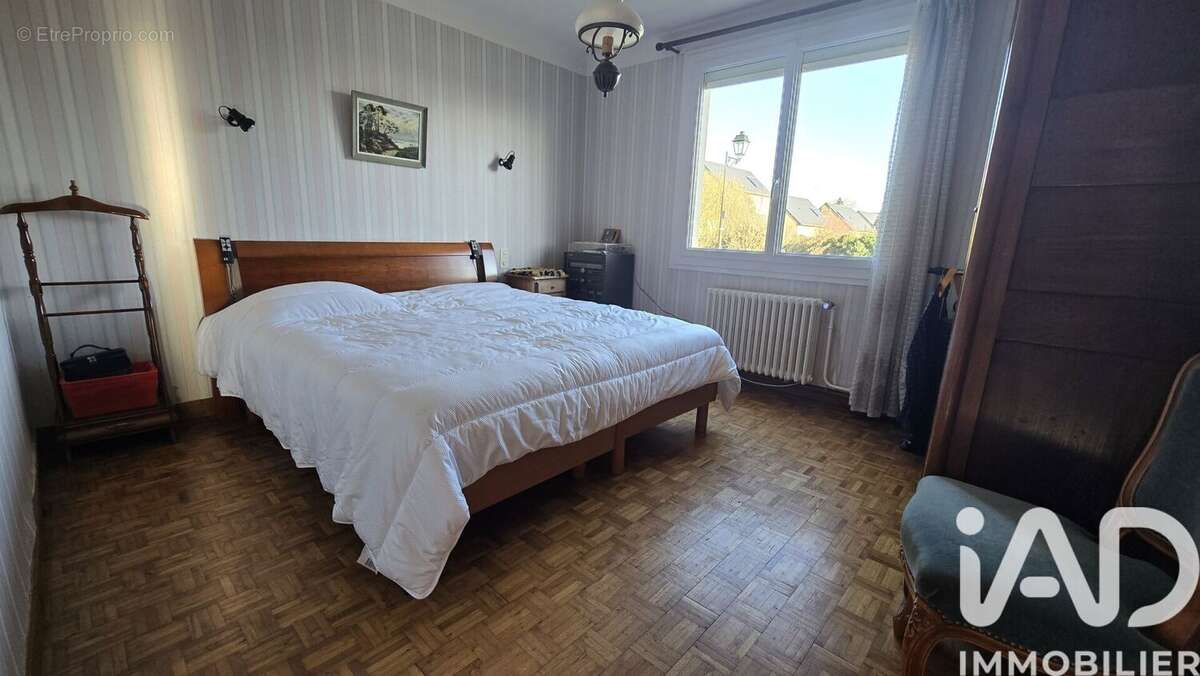 Photo 9 - Maison à LIVRE-SUR-CHANGEON