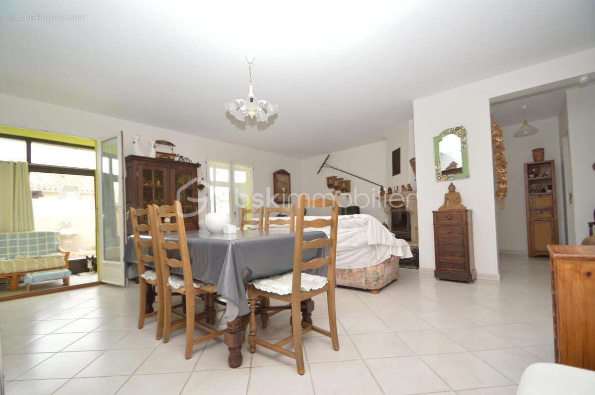 Villa T5 avec jardin, jaccuzi et appartement indépendant à l'étage - photo 3