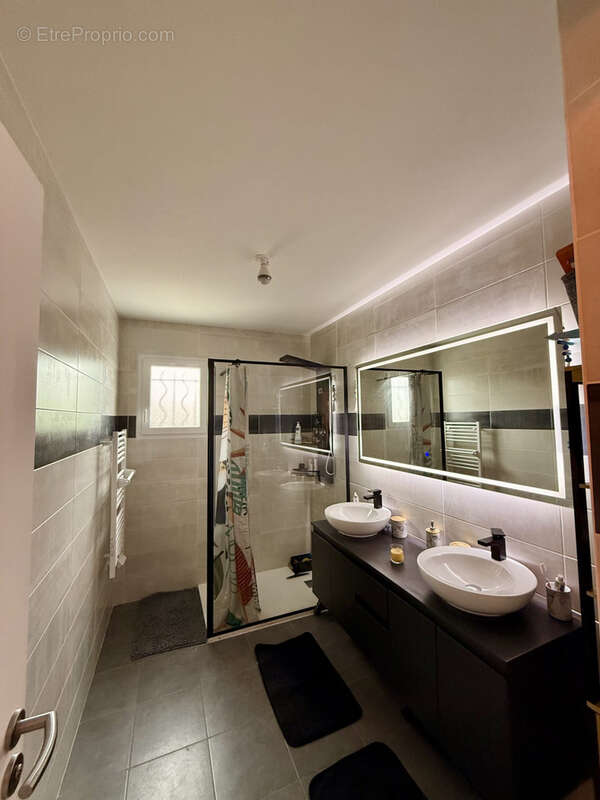 Maison à SAINT-ROMAIN-DE-JALIONAS