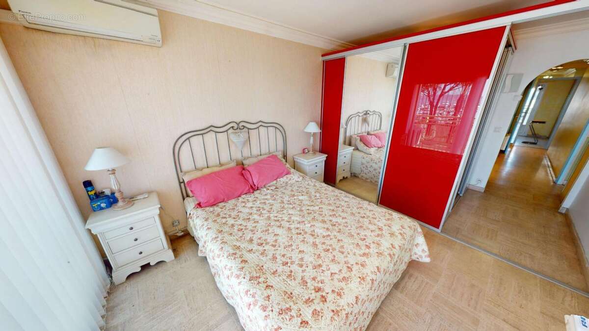 Appartement à SAINT-RAPHAEL