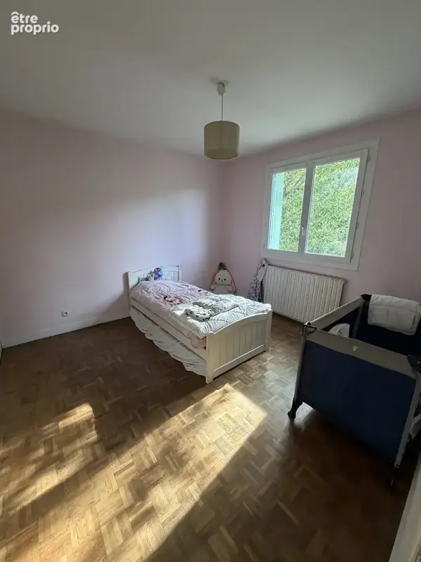 Maison 4 chambres avec terrain 2240 m2 ! - photo 4