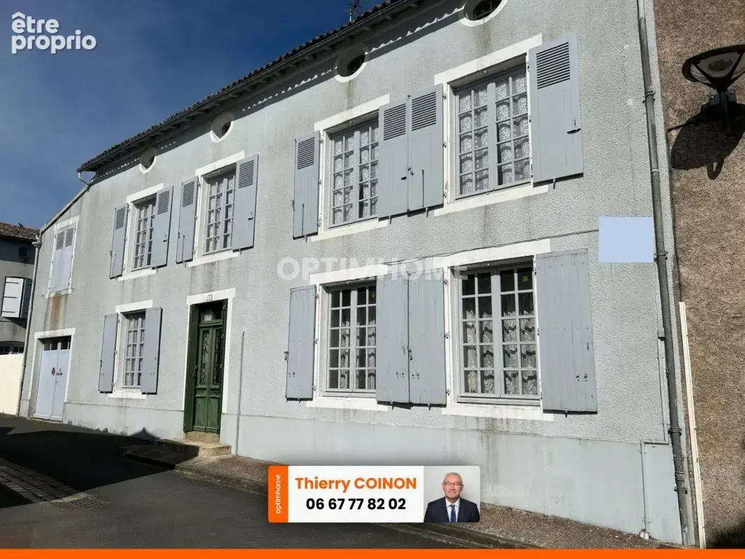 Maison à MENIGOUTE