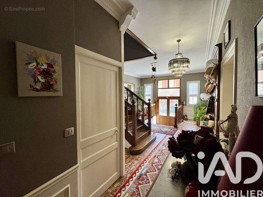 Maison 324 m² à Grandpre  - photo 3