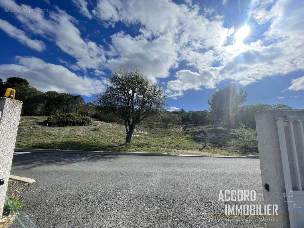 Maison à NISSAN-LEZ-ENSERUNE