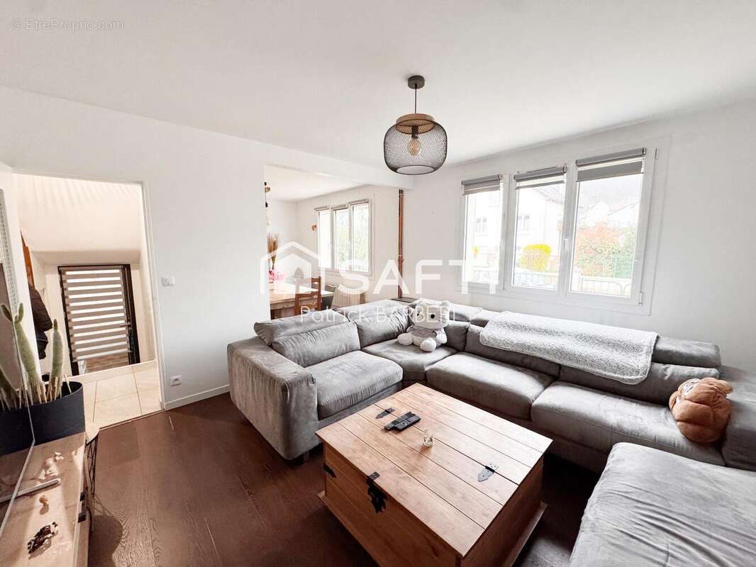 Photo 2 - Maison à MENUCOURT