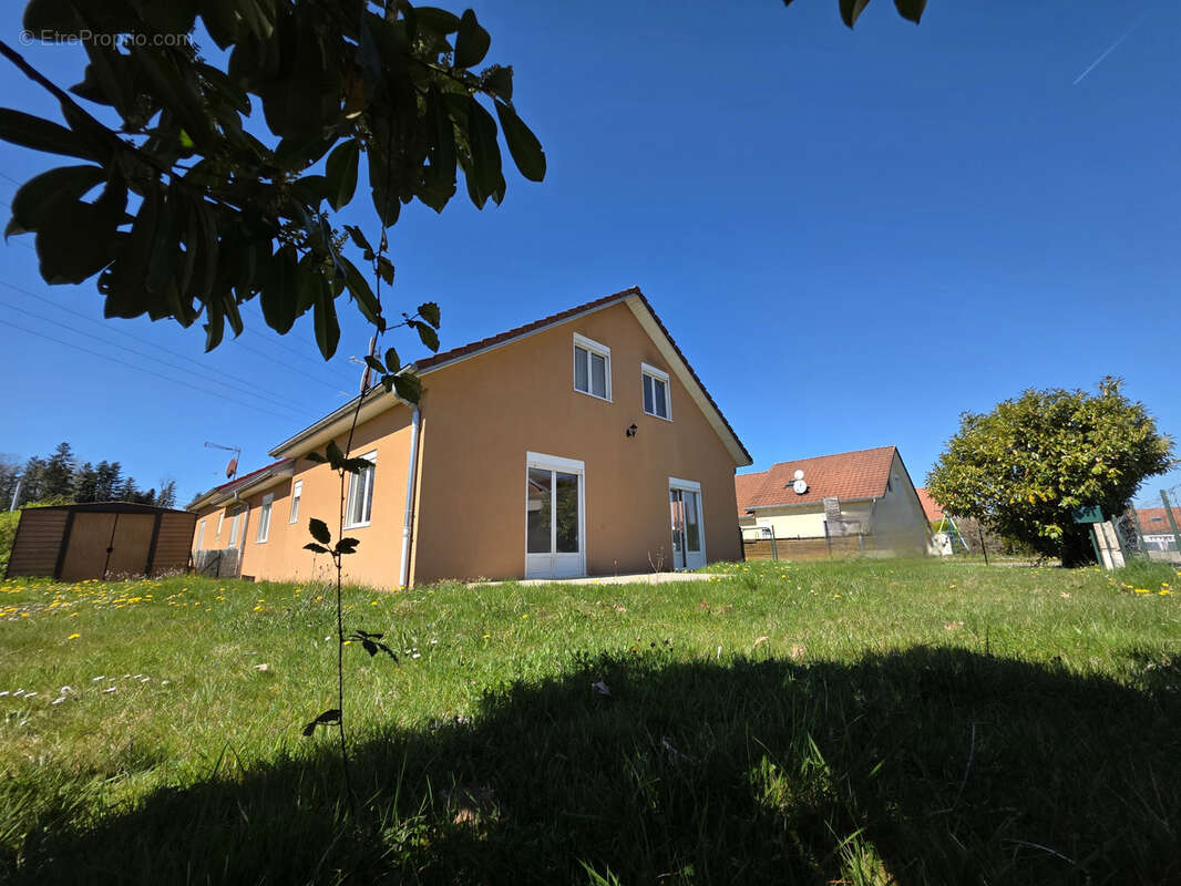 Maison 4 Chambres 133m2 LURE sur 5 ares 29 centiares de terrain - photo 14