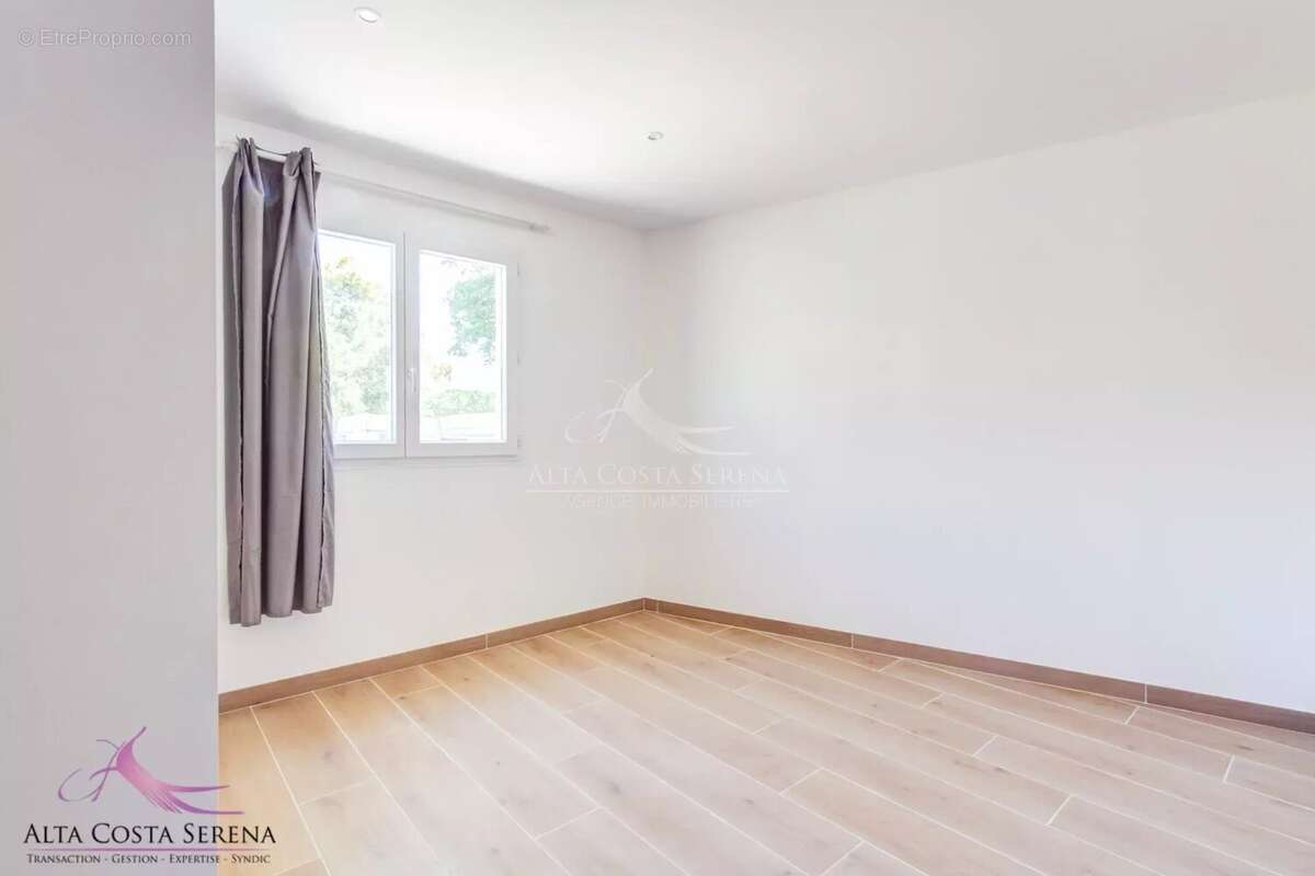 Ensemble immobilier de deux maison t4 et t3 - photo 16