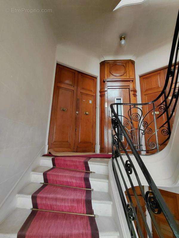 Appartement à PARIS-11E