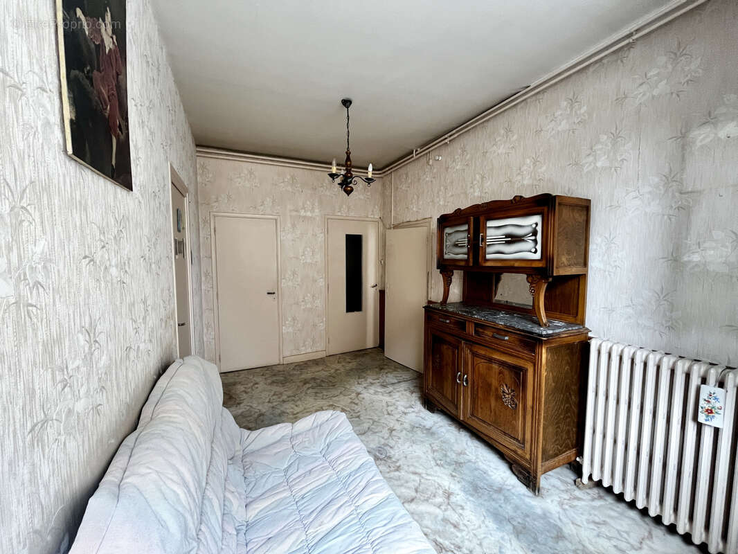 Maison à AUZAT-LA-COMBELLE