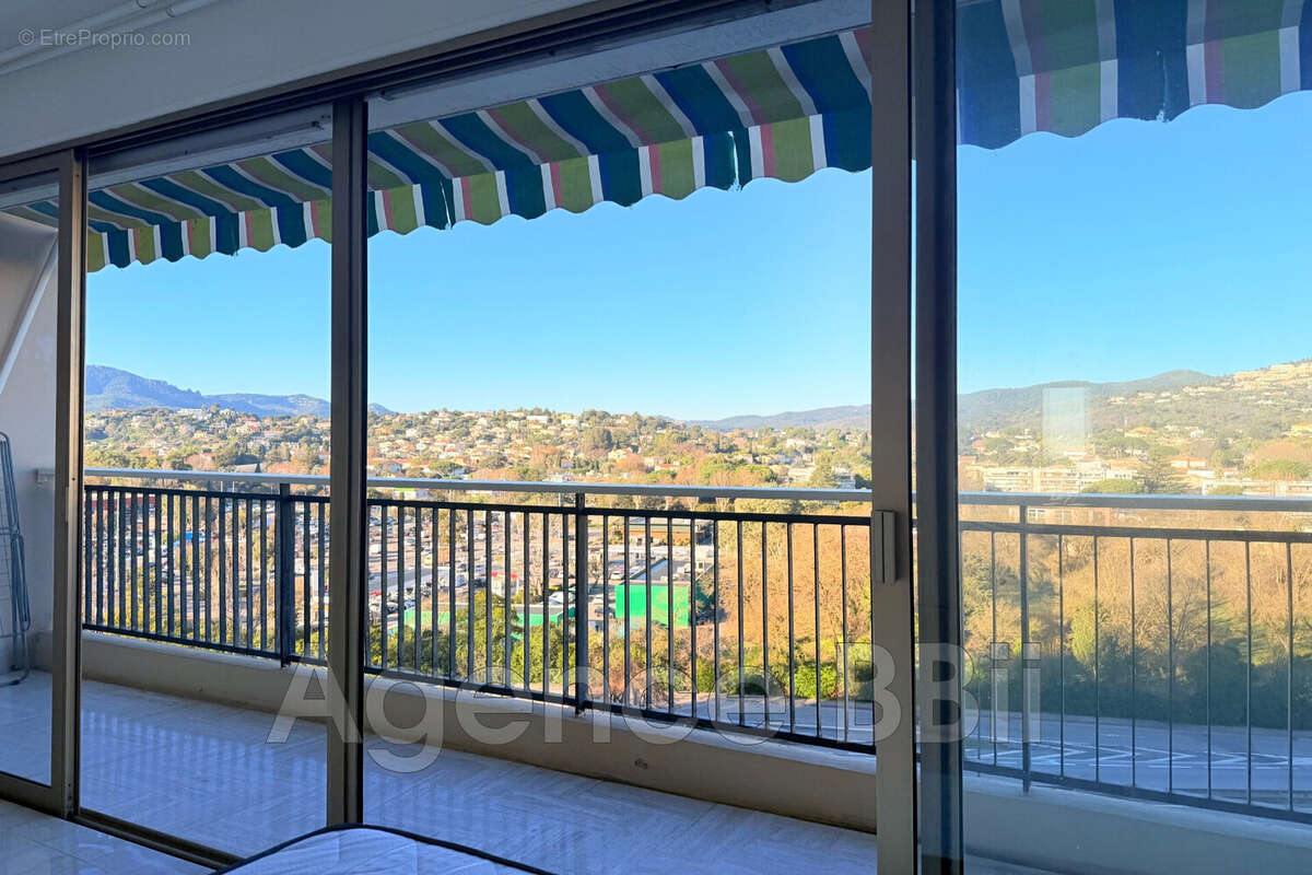 Appartement à MANDELIEU-LA-NAPOULE