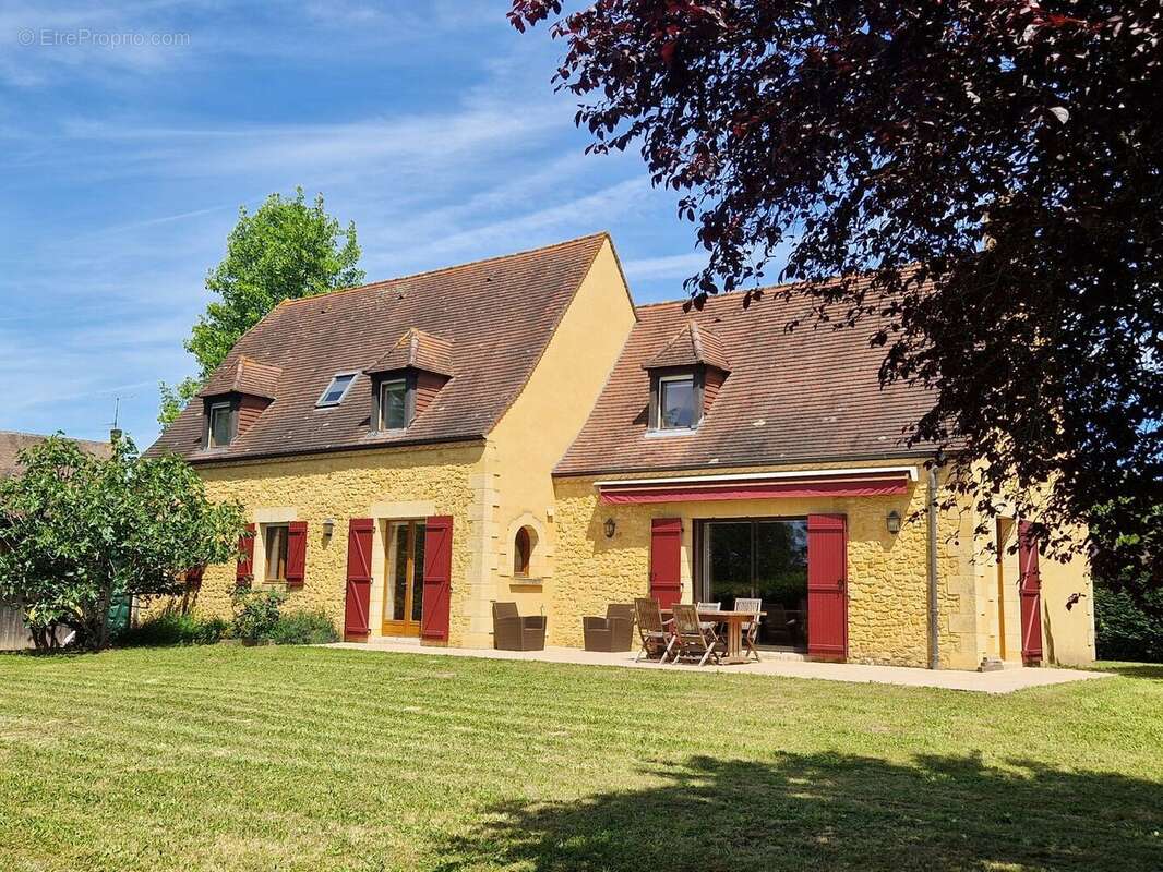 Maison Perigordine proche des commerces et parc arboré de 3860m2 - photo 6