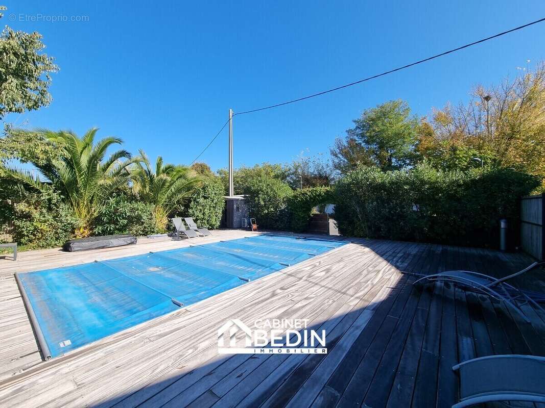 Maison 125 m² à Merignac  - photo 4