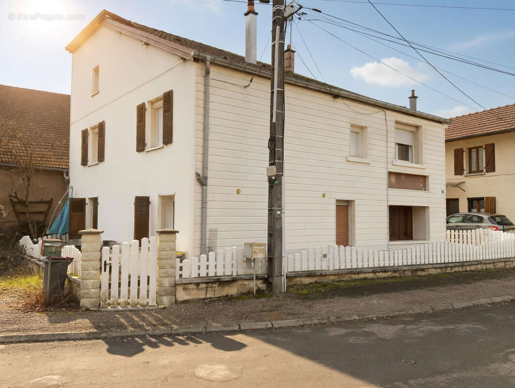 Maison à FROIDECONCHE